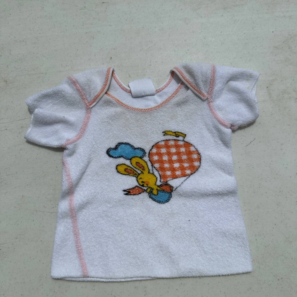 JCPenney Vintage White Tee with Bunny and Balloon Print